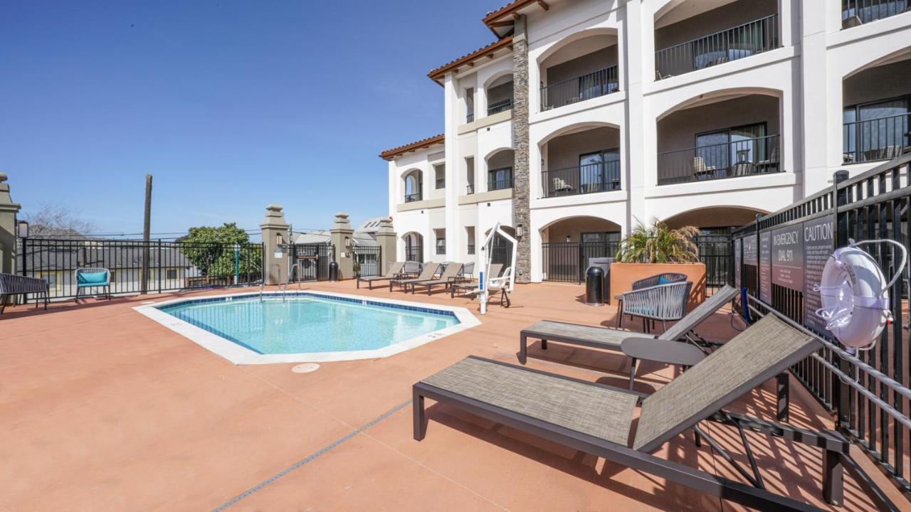 La Quinta Inn & Suites By Wyndham Santa Cruz Exterior foto